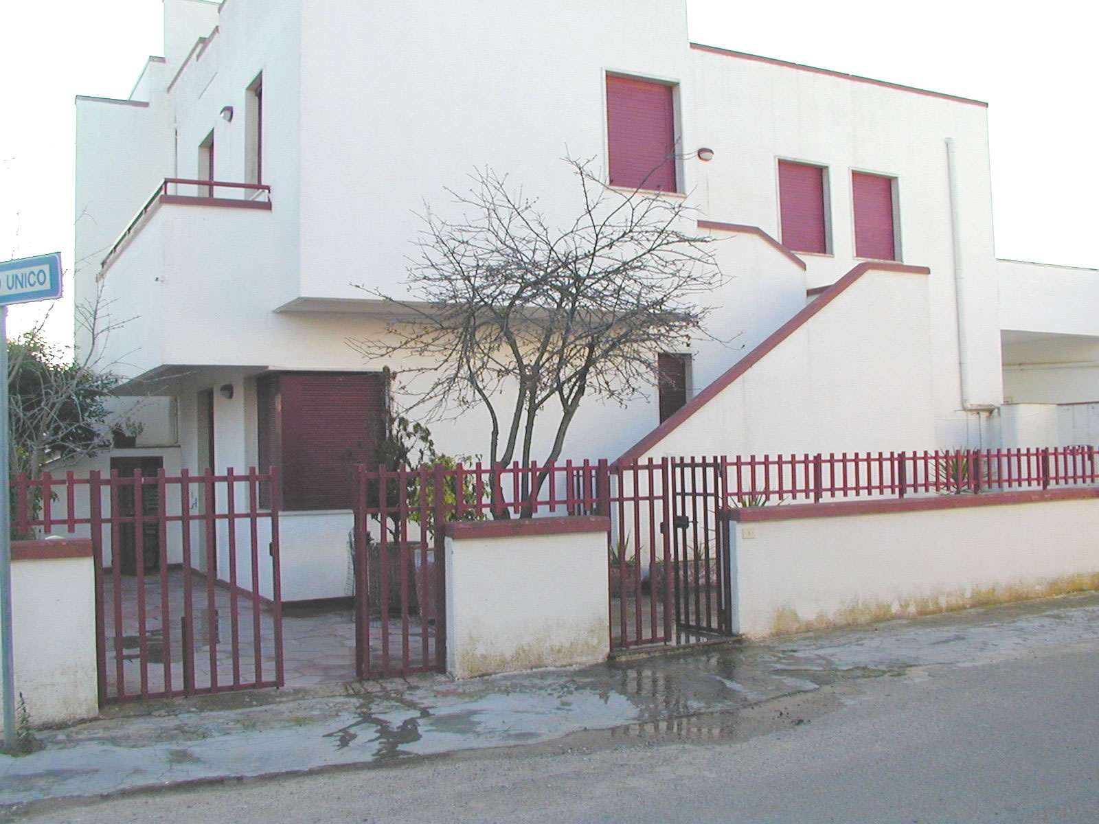 Gallery view 3