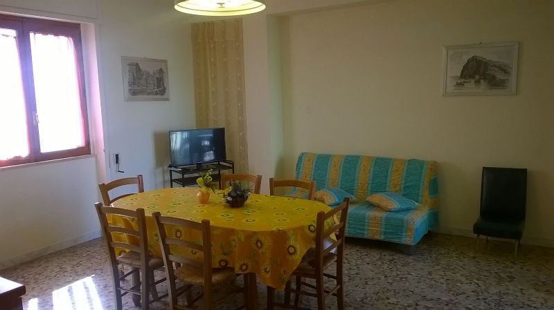 Gallery view 3